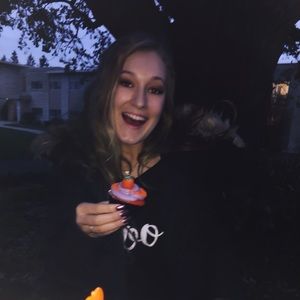 Meet your Posher, Taylor